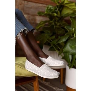 TOMS Grey Giraffe CloudBound Alpargata